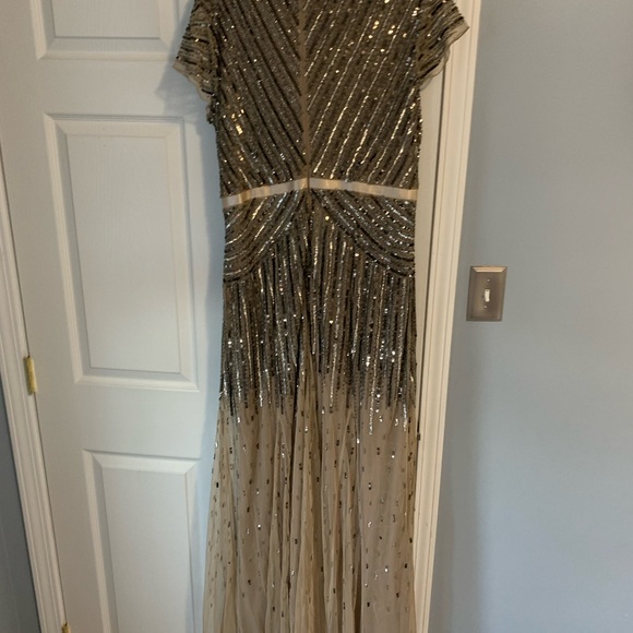 Adrianna Papell show stopper beaded dress! - Picture 5 of 8